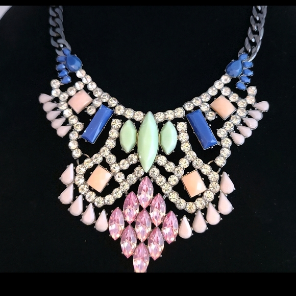 LORI GOLDSTEIN LOGO RUNWAY STATEMENT COLLAR NECKLACE PINK BLUE CRYSTAL GUNMETAL - Picture 11 of 14